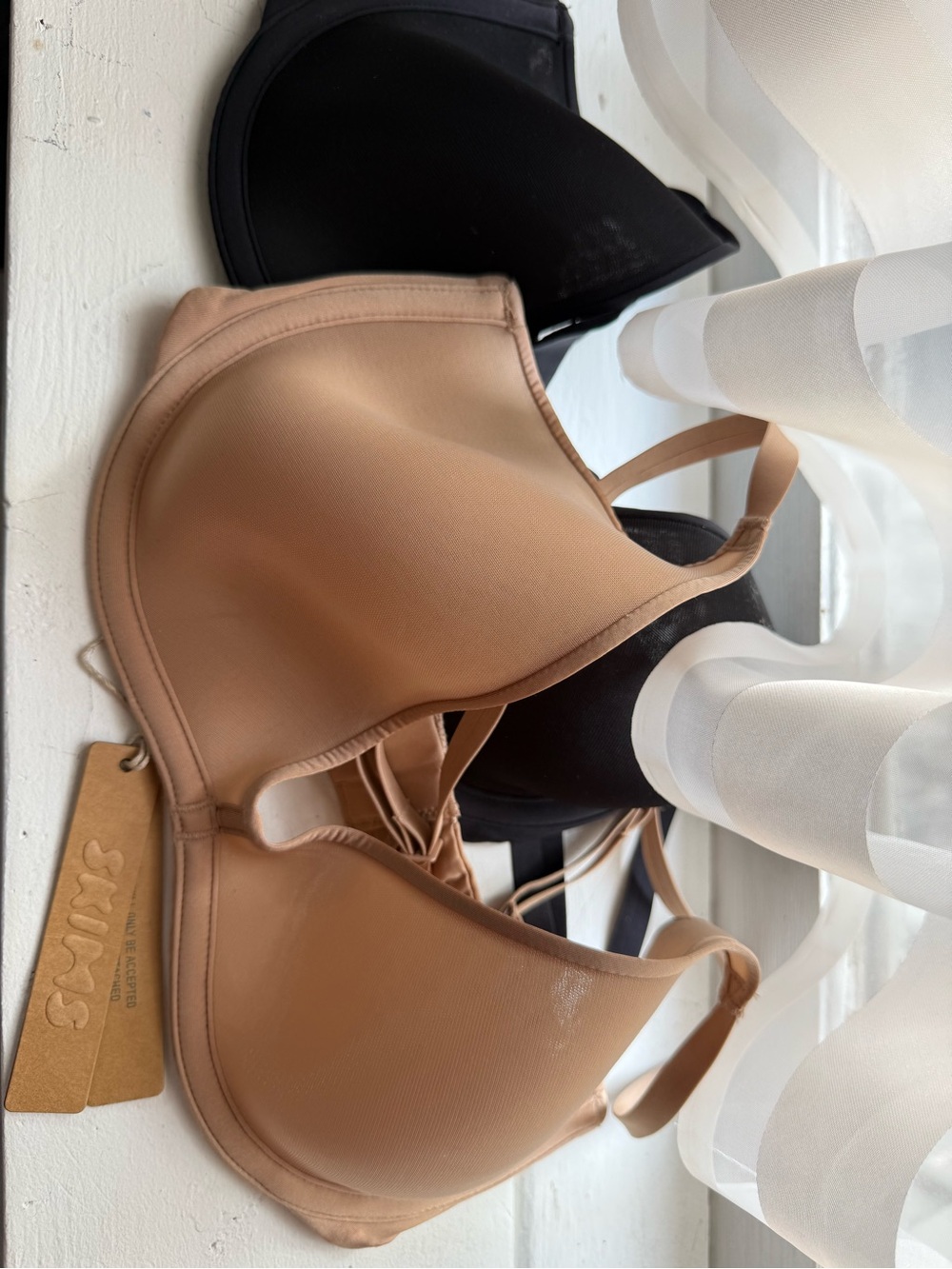 SKIMS Weightless Scoop TWO